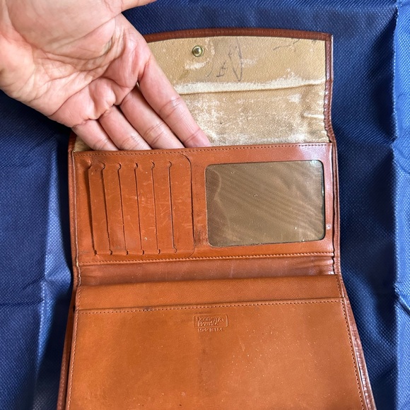 Dooney & Bourke Vintage "Drawstring Bucket shoulder bag - Picture 10 of 10